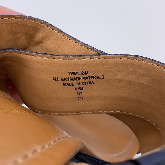 EUC Tommy Hilfiger Wedge Slides size 8.5M - Picture 5 of 6